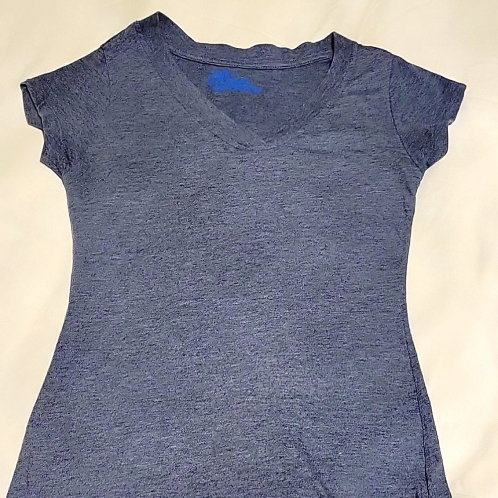 T shirt, short sleeves, small, bluish Grey colour. Size small, brand: Blue crush